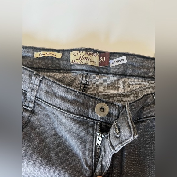 NWT 2/$15!! high quality plus sized stretch jeans - Picture 4 of 14